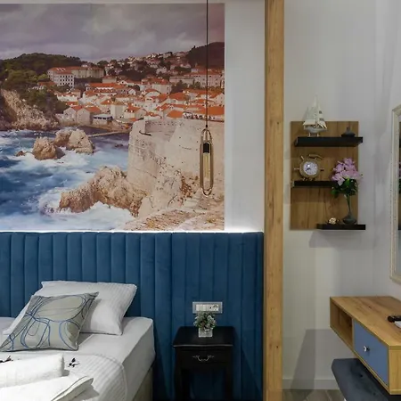 And Naida Pensión 4*