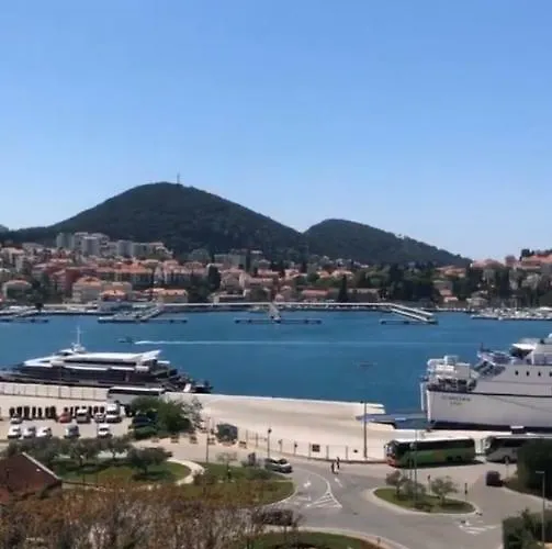 Guest house And Naida